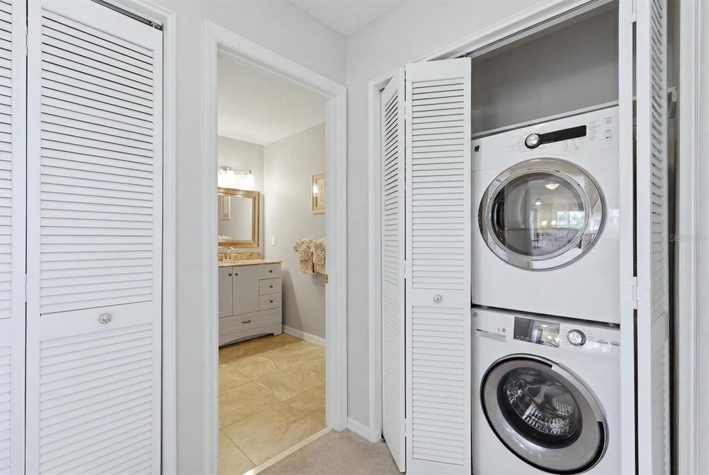 Image 29 of property listing at 879 AUDUBON DRIVE 879, Bradenton, FL 34209