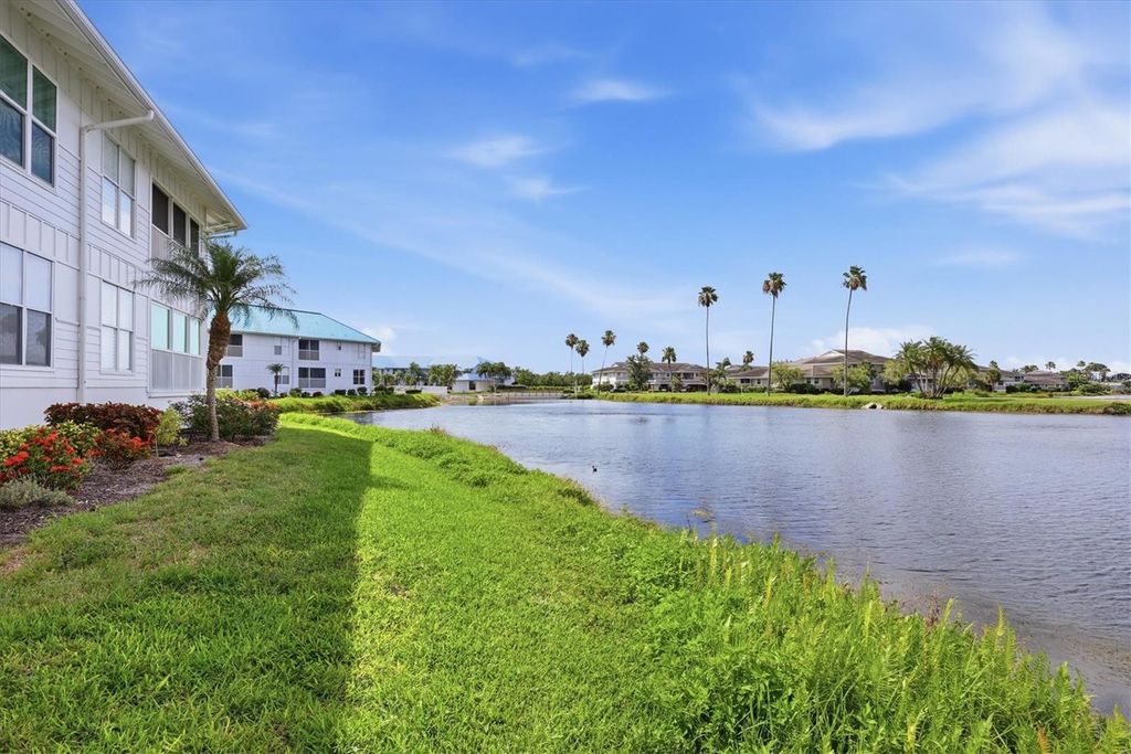 Image 32 of property listing at 879 AUDUBON DRIVE 879, Bradenton, FL 34209
