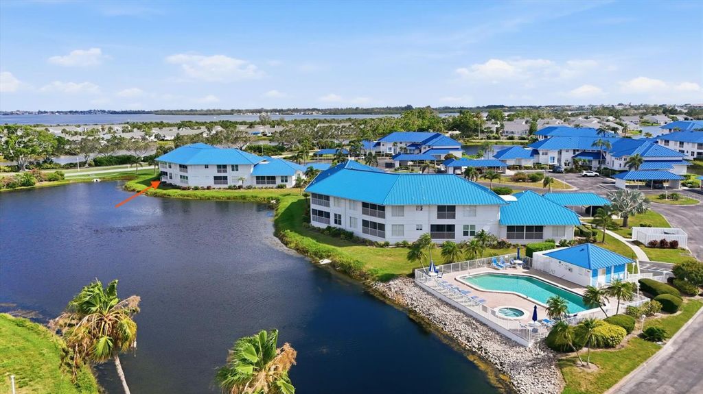 Image 37 of property listing at 879 AUDUBON DRIVE 879, Bradenton, FL 34209