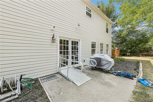 441 Crested View Drive, Loganville, GA 30052
