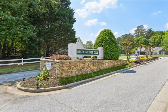441 Crested View Drive, Loganville, GA 30052
