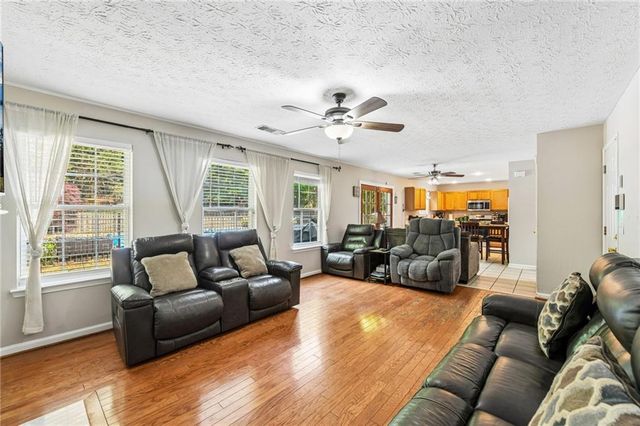 441 Crested View Drive, Loganville, GA 30052