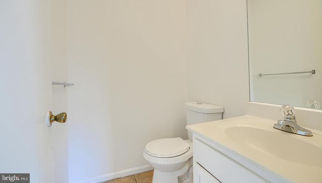 8664 CASTLEMILL CIR, Nottingham, MD 21236