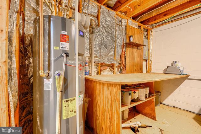 8664 CASTLEMILL CIR, Nottingham, MD 21236