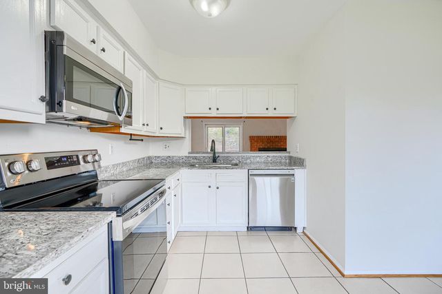 8664 CASTLEMILL CIR, Nottingham, MD 21236