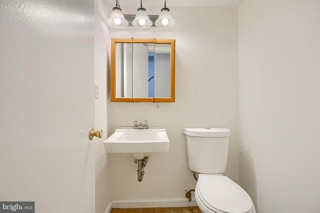 8664 CASTLEMILL CIR, Nottingham, MD 21236