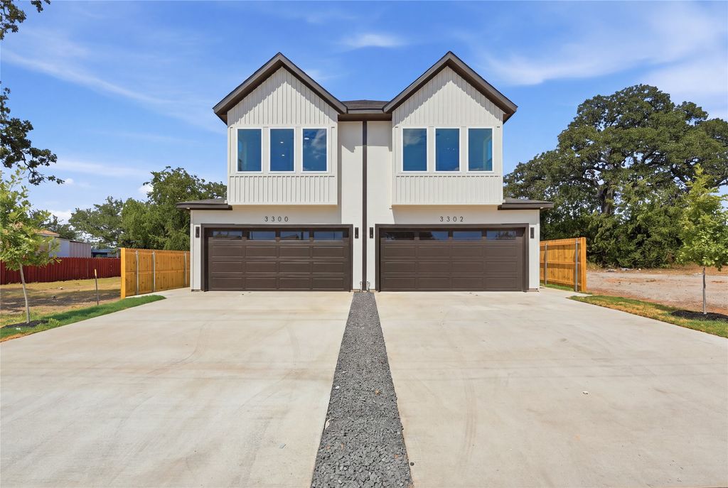3300 S Harwood Street, Dallas, TX 75215