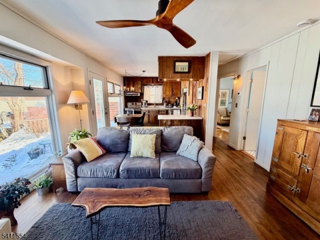 1 Beaver Ter, Jefferson Twp., NJ 07885