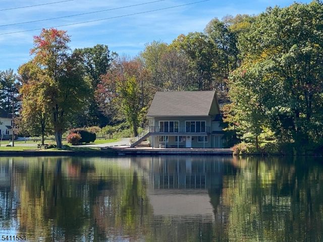 1 Beaver Ter, Jefferson Twp., NJ 07885