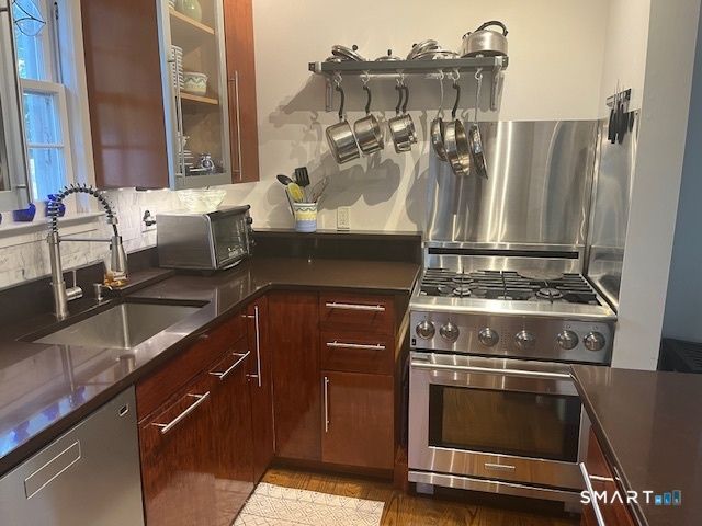 7 Lincoln Street, Westport, CT 06880