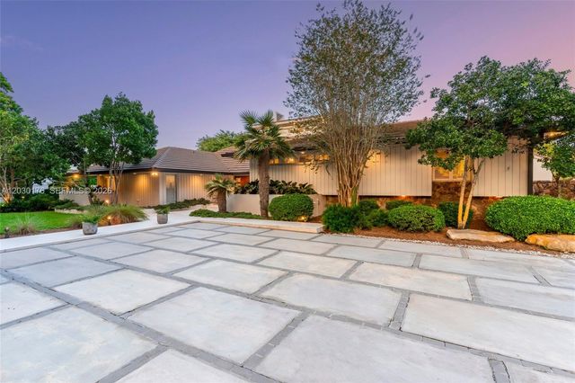 451 Ridge Road, Coral Gables, FL 33143