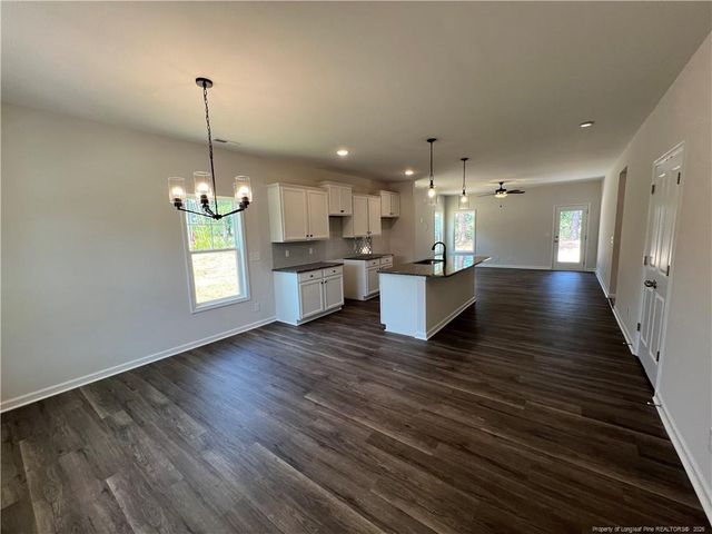 129 Traveller Way, Raeford, NC 28376