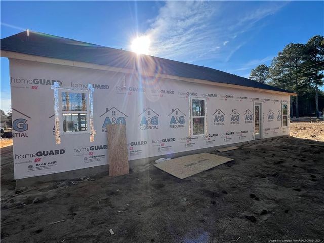 129 Traveller Way, Raeford, NC 28376