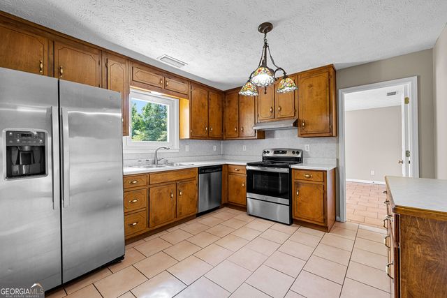 184 Ball Ground Road, Covington, GA 30014
