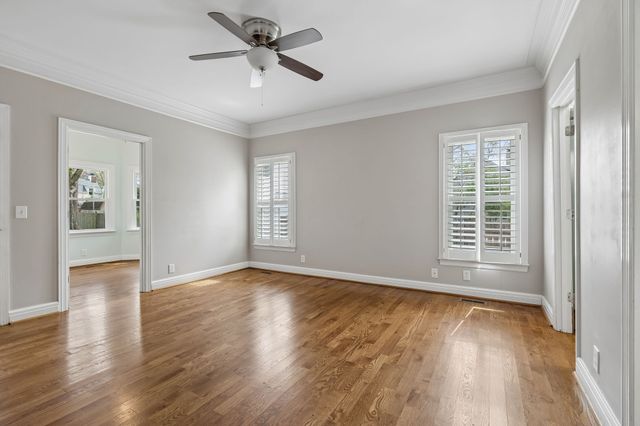 230 Harding Pl, Nashville, TN 37205