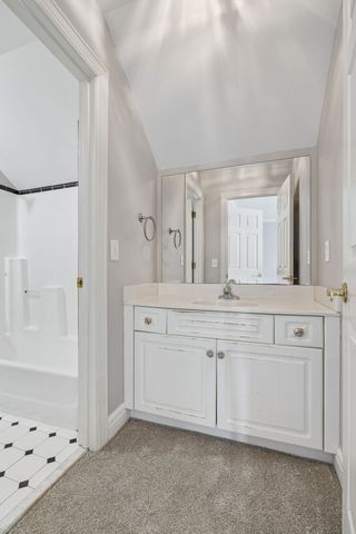 230 Harding Pl, Nashville, TN 37205