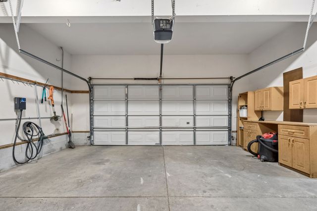 230 Harding Pl, Nashville, TN 37205