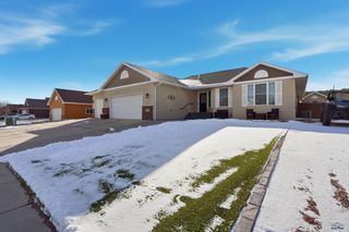10161 VENTURA LN, Summerset, SD 57718