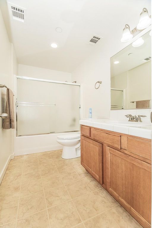 Image 19 of property listing at 1146 W Walter Avenue # 50, Fowler, CA 93625