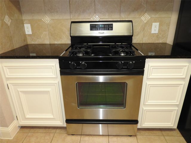 935 Grand Junction Drive, Katy, TX 77450