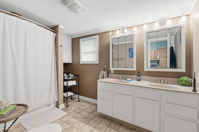 512 E Williams Street, Lebanon, IN 46052