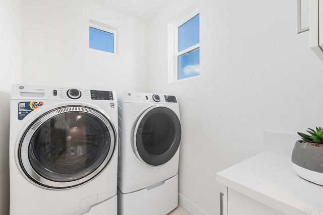 10601 Senua Court, San Diego, CA 92126