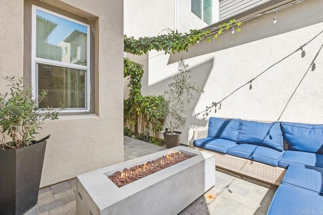 10601 Senua Court, San Diego, CA 92126