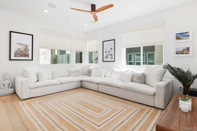 10601 Senua Court, San Diego, CA 92126