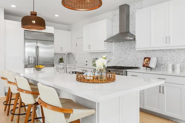 10601 Senua Court, San Diego, CA 92126