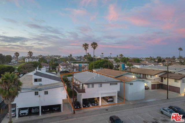 7832 W Manchester Avenue, Playa Del Rey (los Angeles), CA 90293