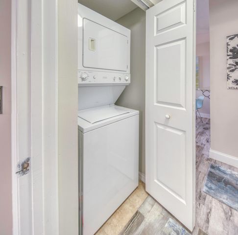 511 Lucerne Avenue 408, Lake Worth Beach, FL 33460