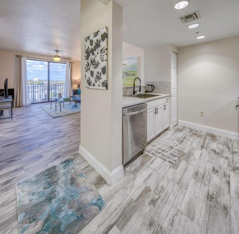 511 Lucerne Avenue 408, Lake Worth Beach, FL 33460