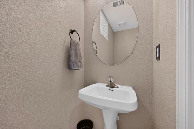 373 Soothing Meadows Drive NE, Rio Rancho, NM 87144