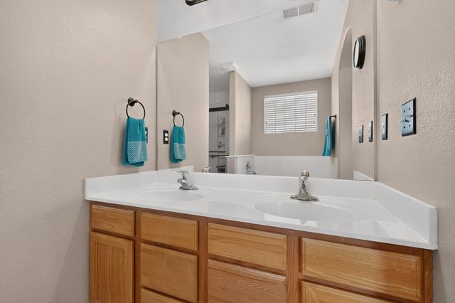 373 Soothing Meadows Drive NE, Rio Rancho, NM 87144