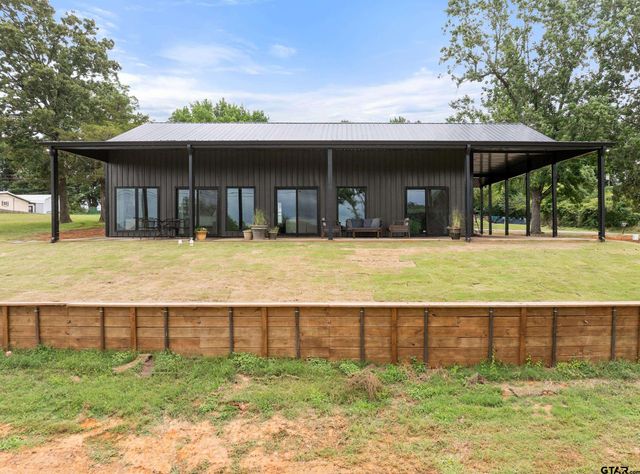10916 Crestview lane, Frankston, TX 75763