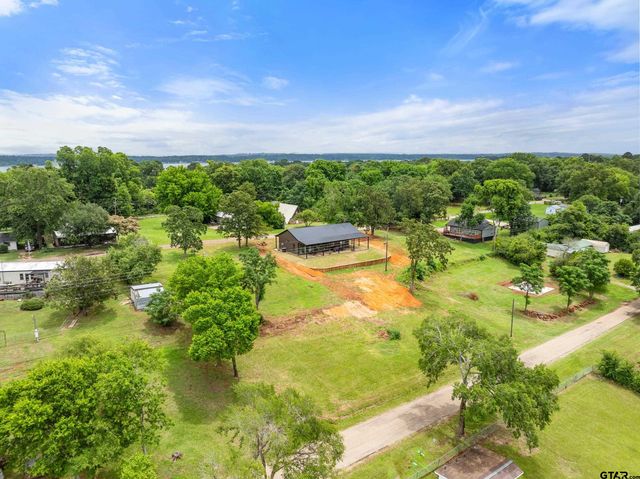 10916 Crestview lane, Frankston, TX 75763