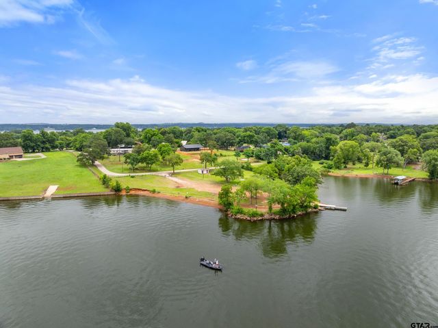 10916 Crestview lane, Frankston, TX 75763