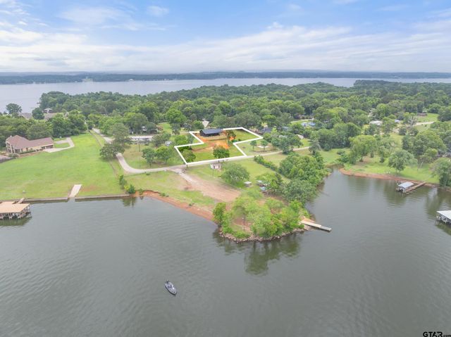 10916 Crestview lane, Frankston, TX 75763