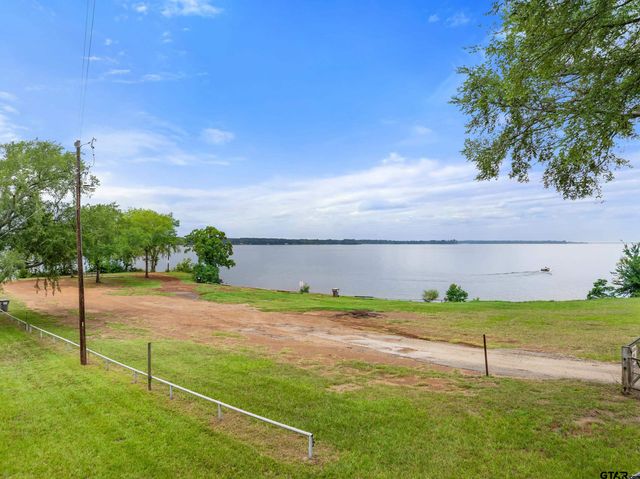 10916 Crestview lane, Frankston, TX 75763