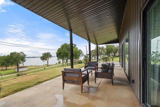 10916 Crestview lane, Frankston, TX 75763