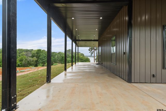 10916 Crestview lane, Frankston, TX 75763