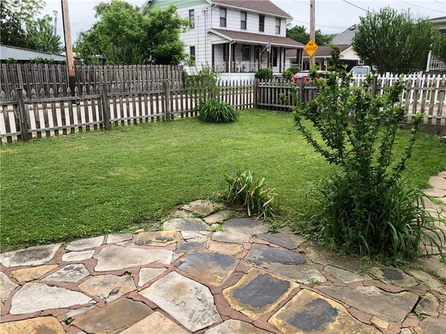 1 S MAIN STREET, Fairchance, PA 15437