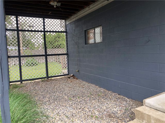 1 S MAIN STREET, Fairchance, PA 15437