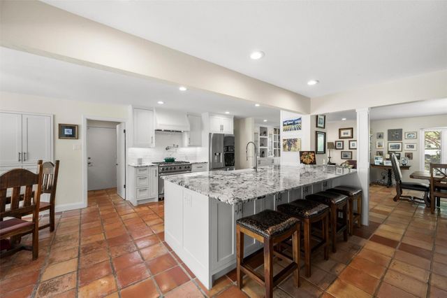 13666 Peyton Drive, Dallas, TX 75240