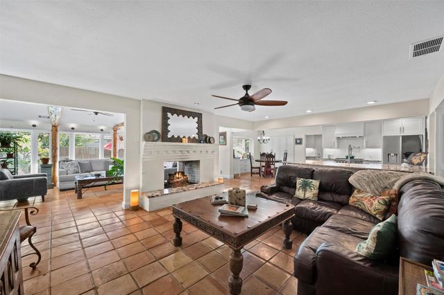 13666 Peyton Drive, Dallas, TX 75240
