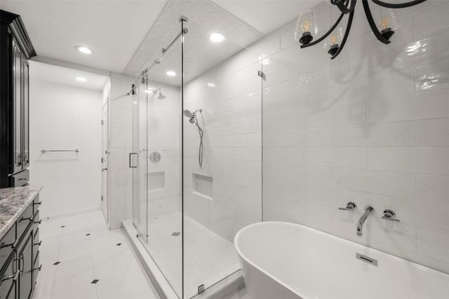 13666 Peyton Drive, Dallas, TX 75240
