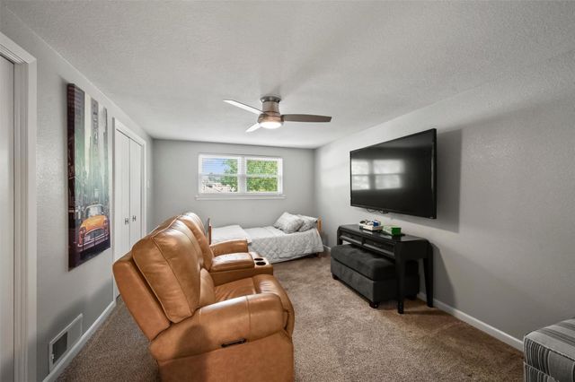 13666 Peyton Drive, Dallas, TX 75240