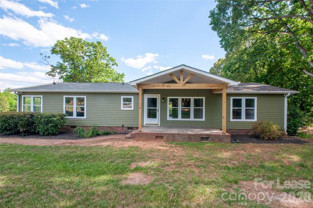 151 Scotsman Drive, Troutman, NC 28166