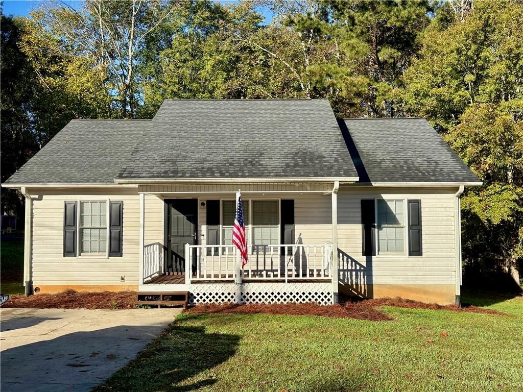 208 Maple S Street, Dawsonville, GA 30534