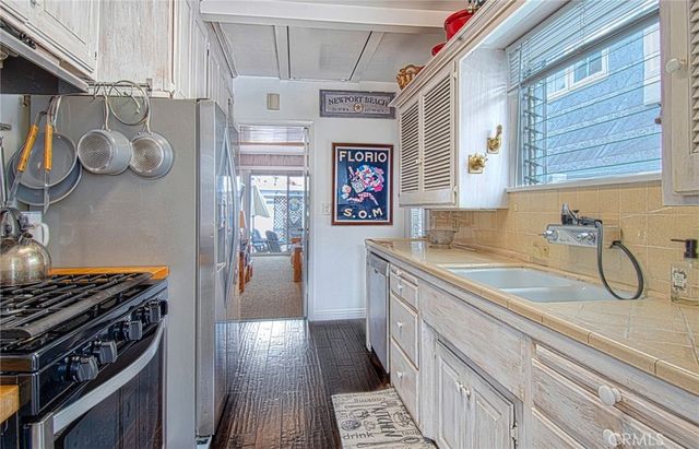 209 Agate, Newport Beach, CA 92662